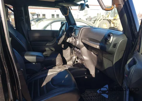 2014 Jeep Wrangler Unlimited Sport z USA, uszkodzony, nr VIN 1C4BJWDG9EL113094